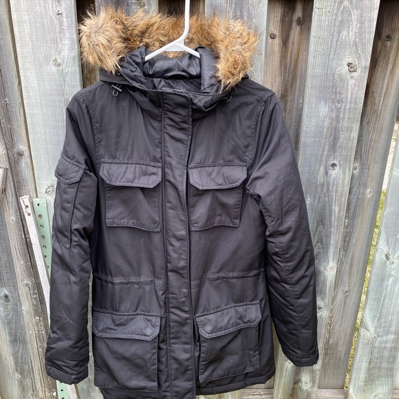 Joe Fresh winter parka with faux fur hood trim - Picture 1 of 8